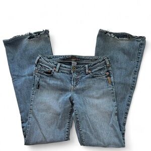 Silver Jeans Women's Straight Leg in Medium Blue - Size 27